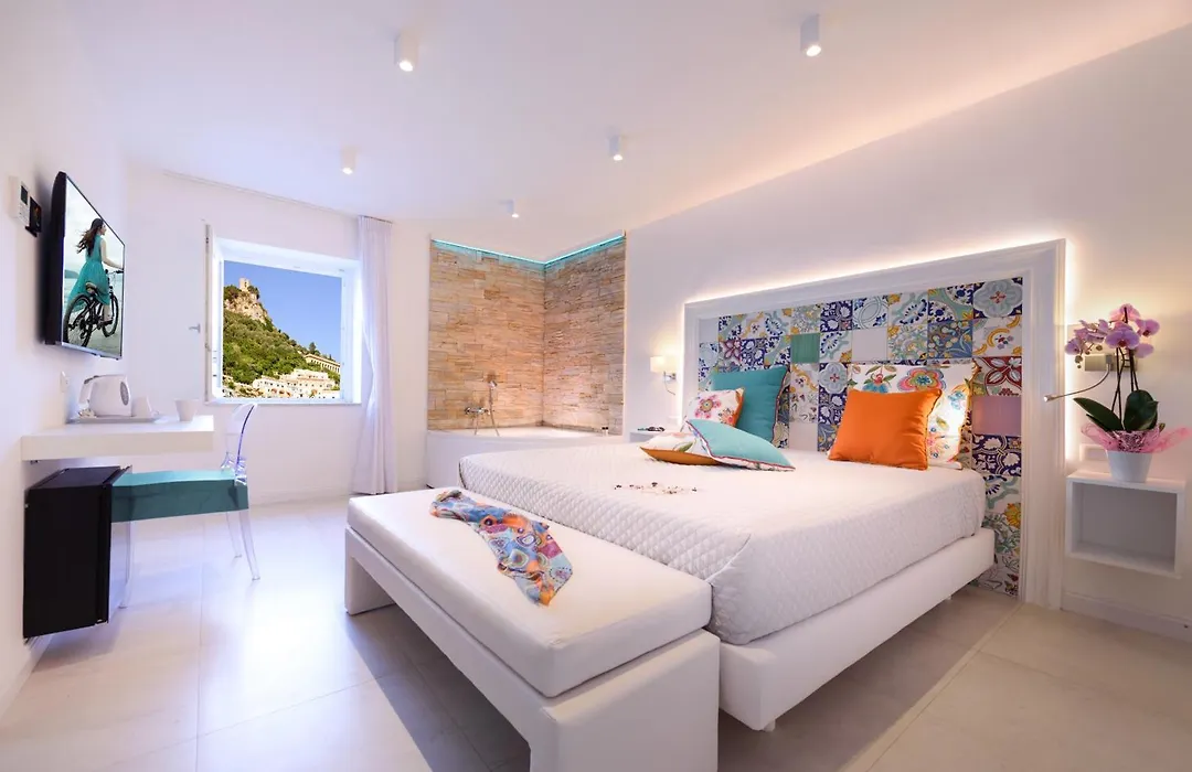 Amalfi Suite Boutique Hotel (Adults Only)-1